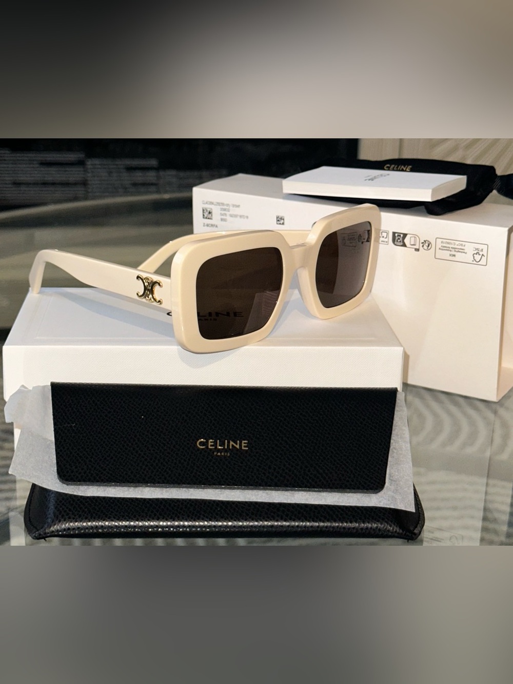 New CELINE Triomphe Ivory Square Sunglasses - 56mm